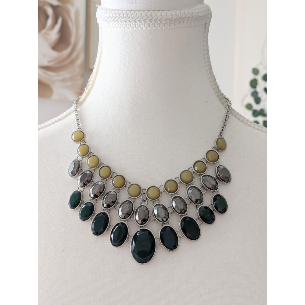 Multi Layered Bib Necklace Silver Tone Ombre Cluster Beads Teal & Green 16" Long